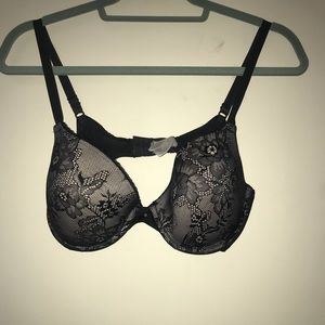 Black lace 36D bra
